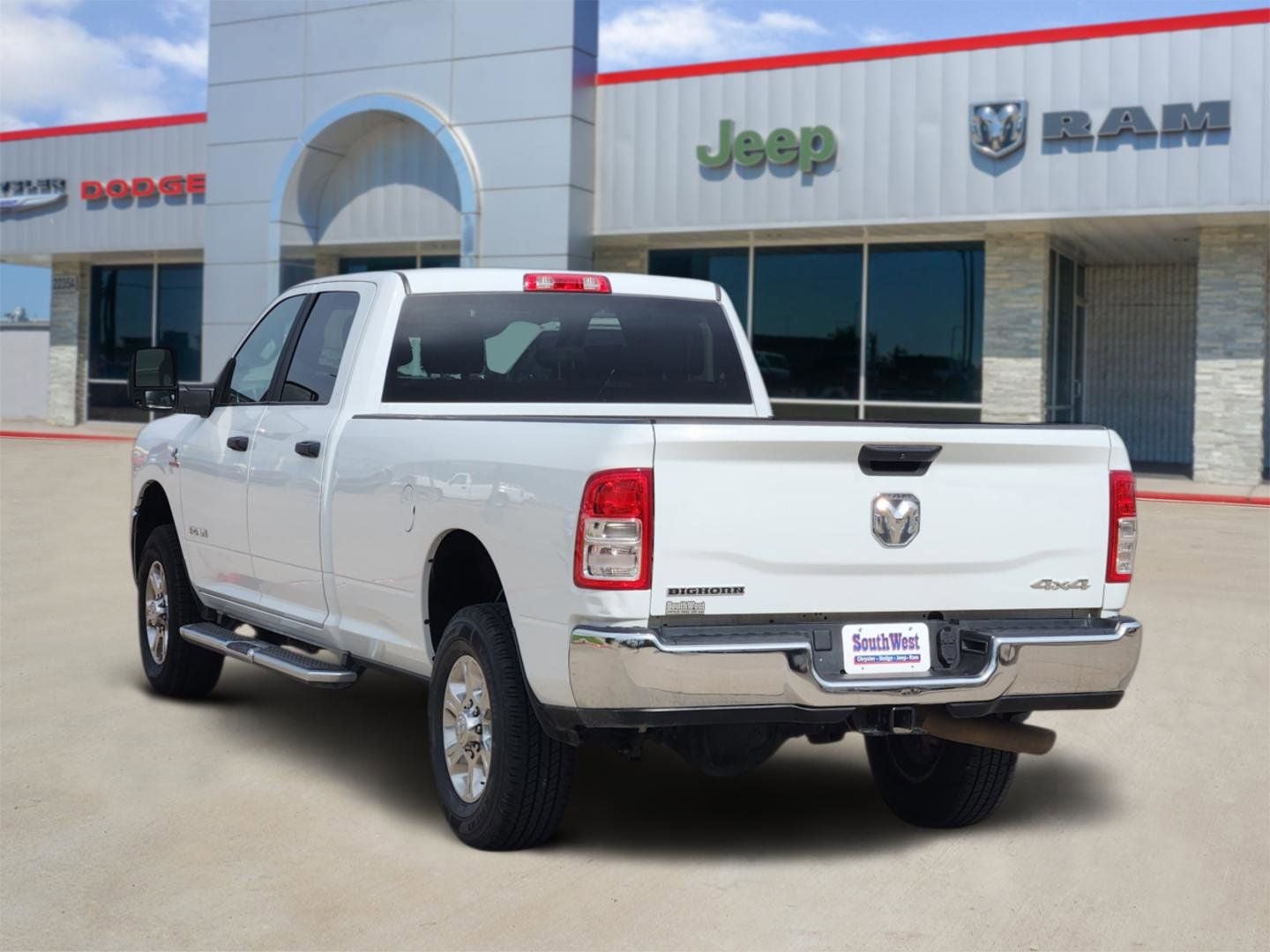 2024 RAM Ram 3500 Big Horn Crew Cab 4x4 8' Box