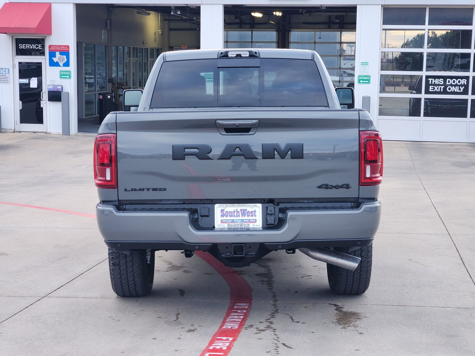 2026 RAM Ram 3500 RAM 3500 LIMITED MEGA CAB 4X4 6'4' BOX
