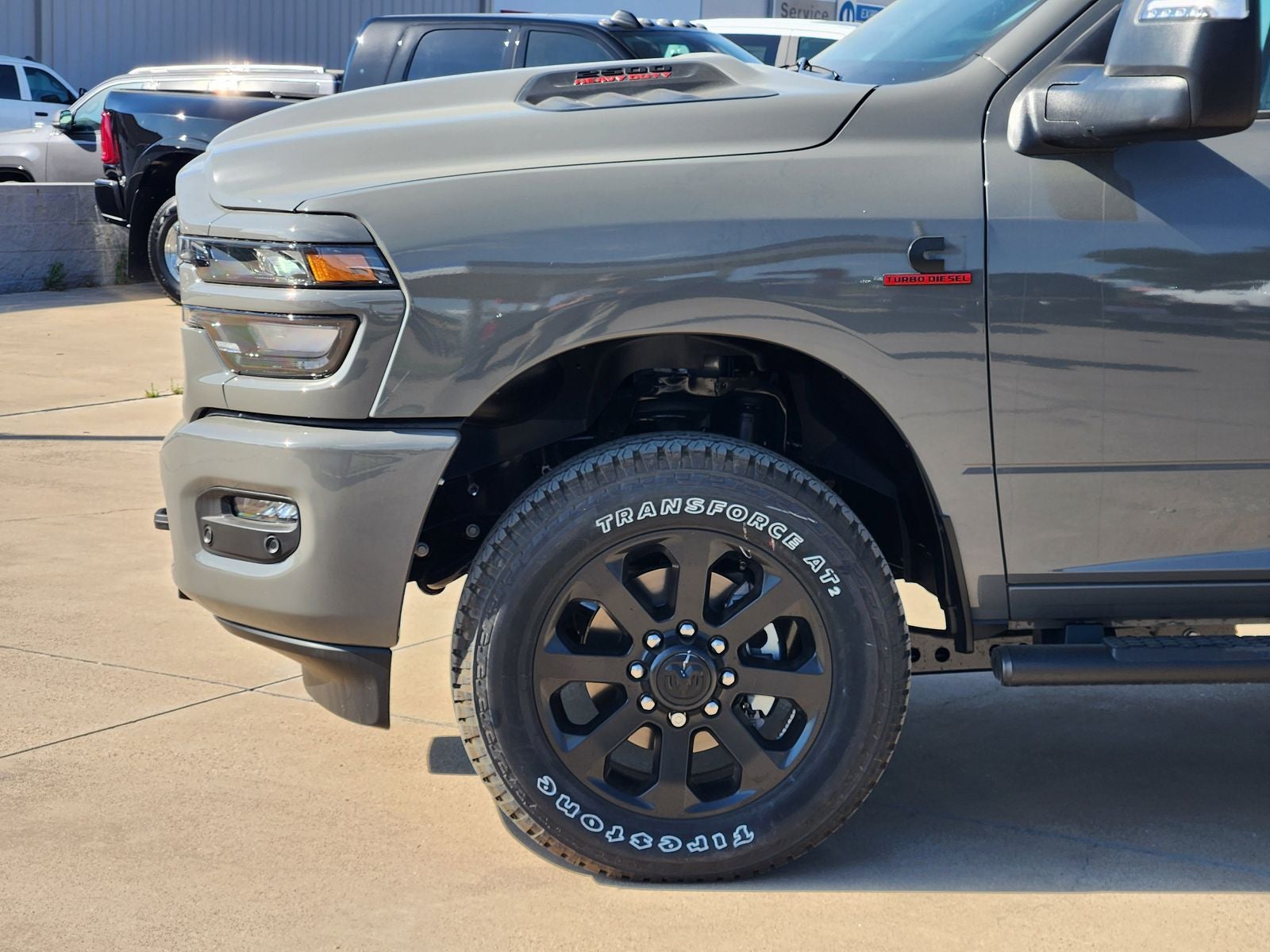 2026 RAM Ram 2500 RAM 2500 BLACK EXPRESS CREW CAB 4X4 6'4' BOX