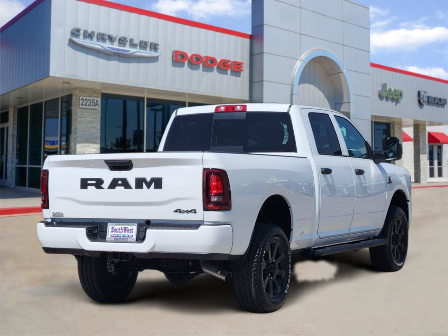 2026 RAM Ram 2500 RAM 2500 BLACK EXPRESS CREW CAB 4X4 6'4' BOX