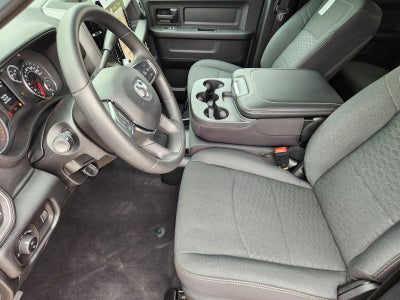 2026 RAM Ram 2500 RAM 2500 BLACK EXPRESS CREW CAB 4X4 6'4' BOX