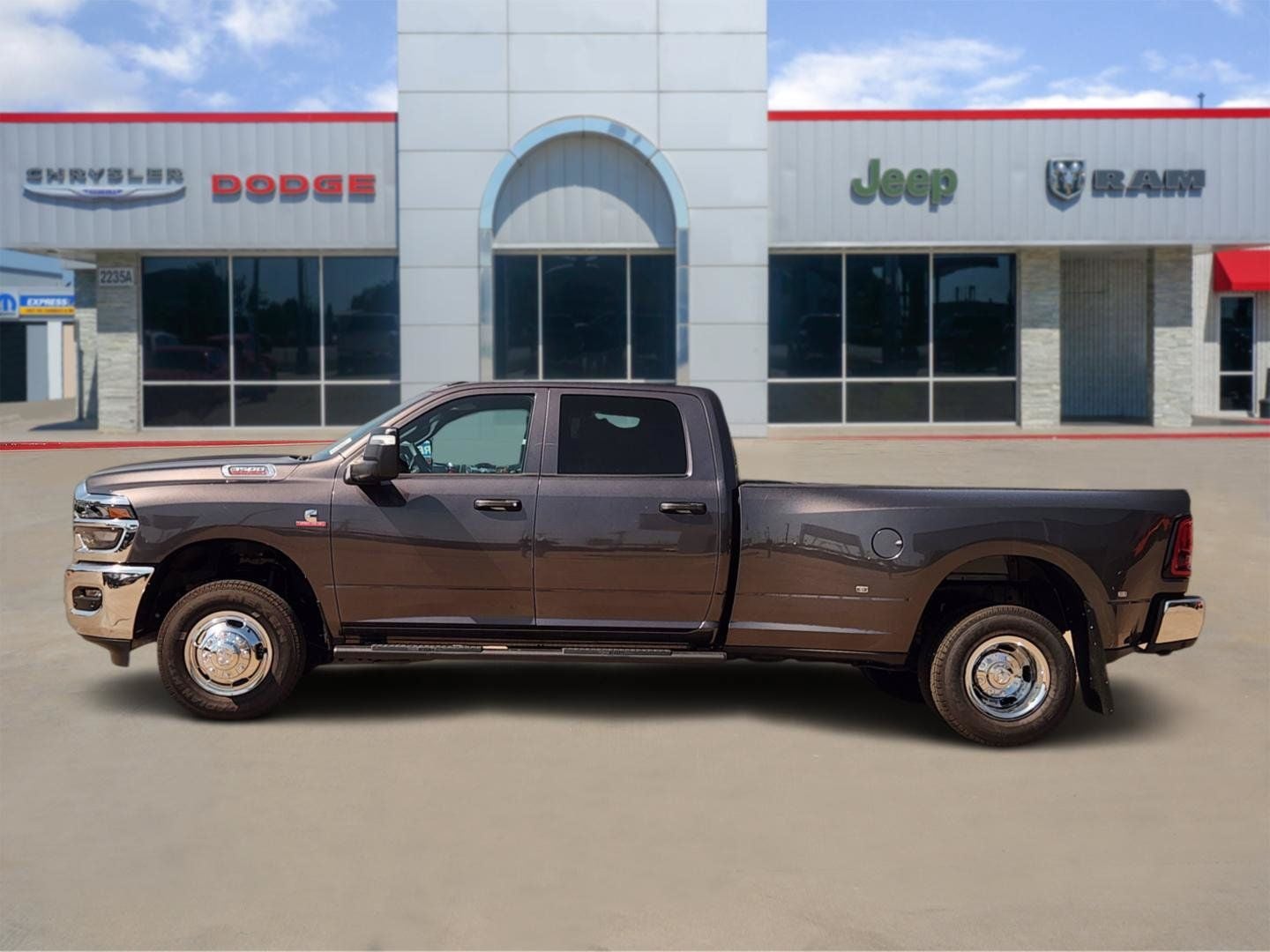 2026 RAM Ram 3500 RAM 3500 TRADESMAN CREW CAB 4X4 8' BOX