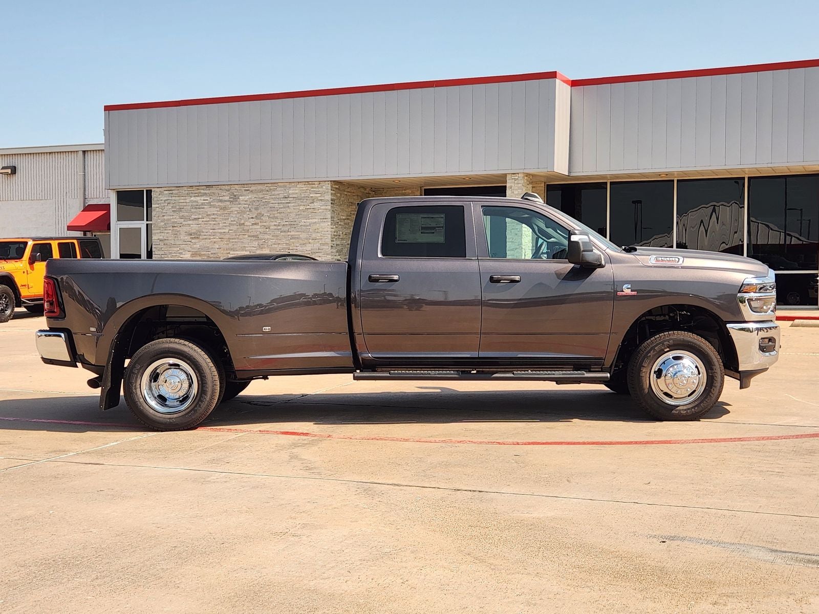 2026 RAM Ram 3500 RAM 3500 TRADESMAN CREW CAB 4X4 8' BOX