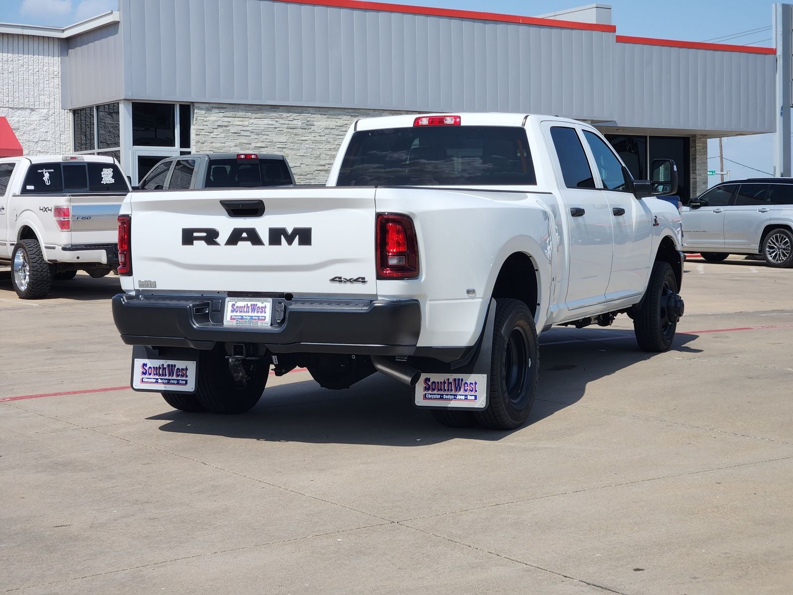 2026 RAM Ram 3500 RAM 3500 TRADESMAN CREW CAB 4X4 8' BOX
