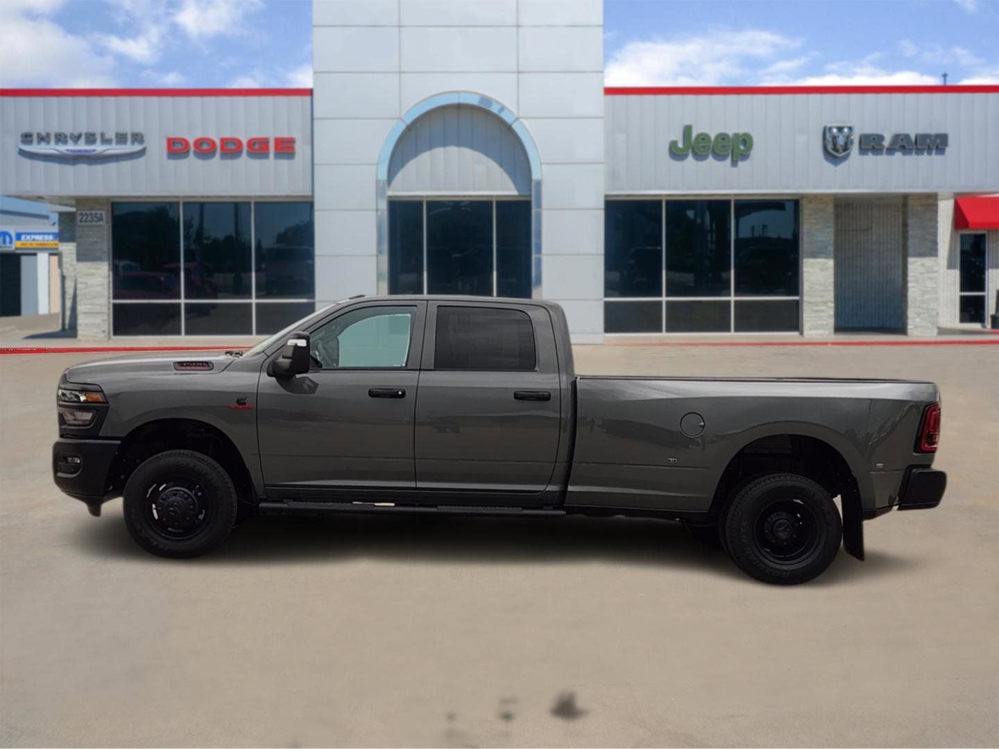 2026 RAM Ram 3500 RAM 3500 TRADESMAN CREW CAB 4X4 8' BOX