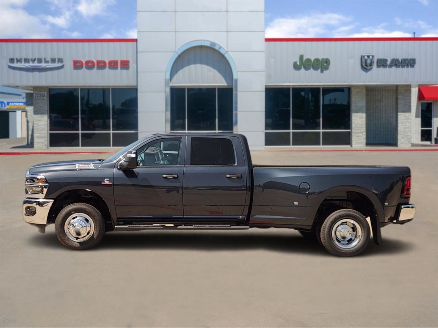 2026 RAM Ram 3500 RAM 3500 TRADESMAN CREW CAB 4X4 8' BOX