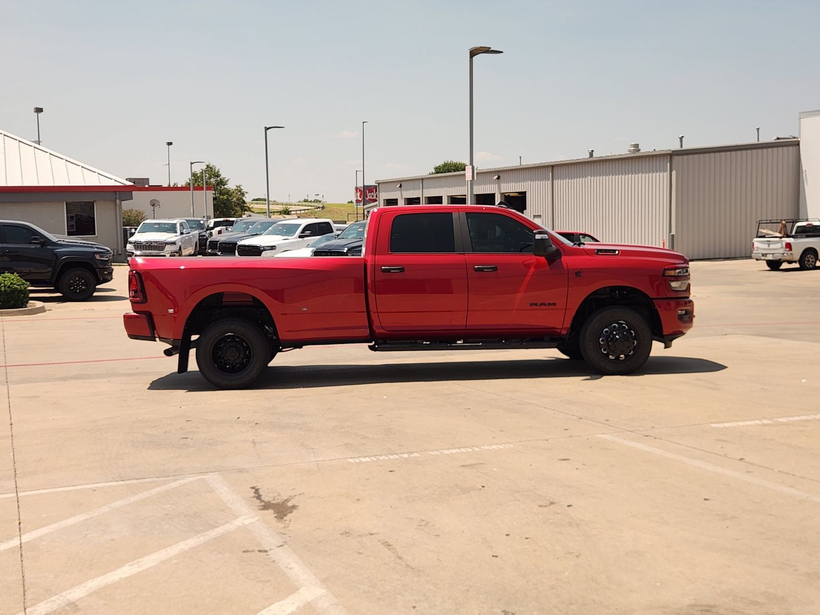 2026 RAM Ram 3500 RAM 3500 LONE STAR CREW CAB 4X4 8' BOX