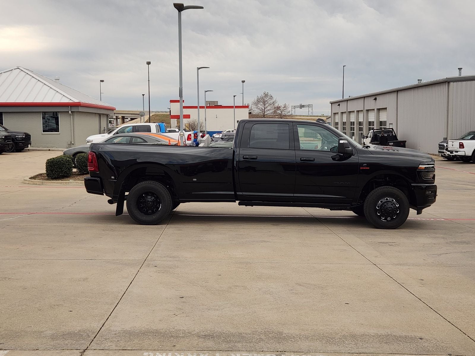 2026 RAM Ram 3500 RAM 3500 LARAMIE CREW CAB 4X4 8' BOX