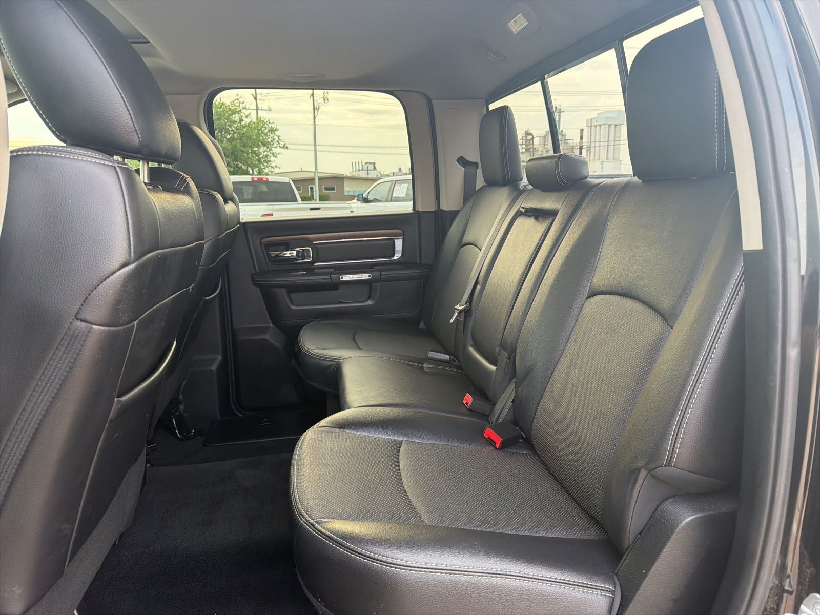 2017 RAM Ram 3500 Laramie Crew Cab 4x4 8' Box