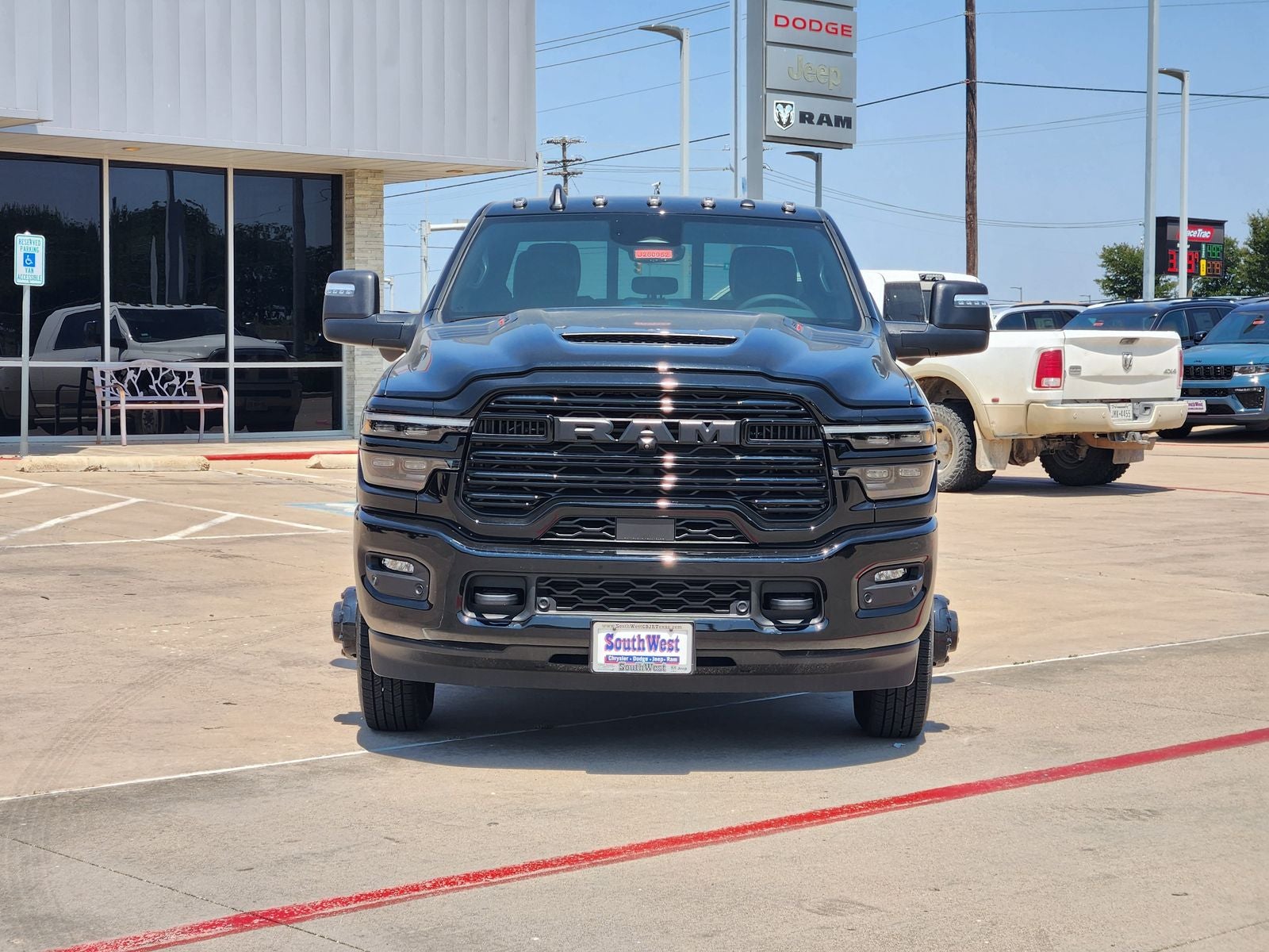 2026 RAM Ram 3500 RAM 3500 LARAMIE CREW CAB 4X4 8' BOX