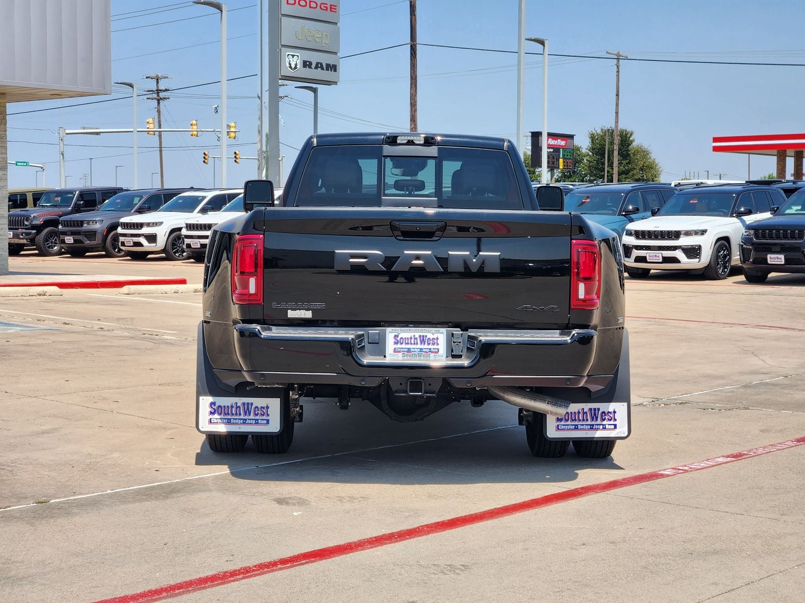 2026 RAM Ram 3500 RAM 3500 LARAMIE CREW CAB 4X4 8' BOX