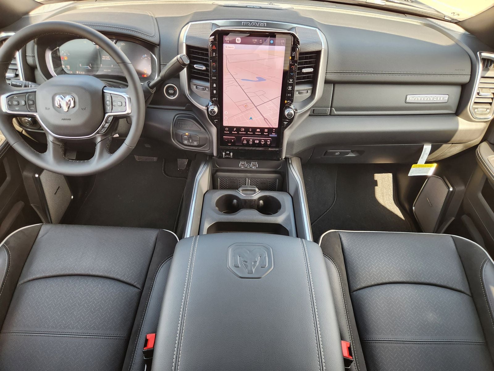 2026 RAM Ram 3500 RAM 3500 LARAMIE CREW CAB 4X4 8' BOX