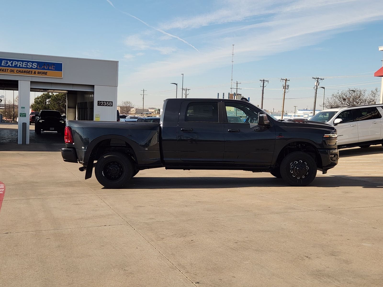 2026 RAM Ram 3500 RAM 3500 LARAMIE MEGA CAB 4X4 6'4' BOX