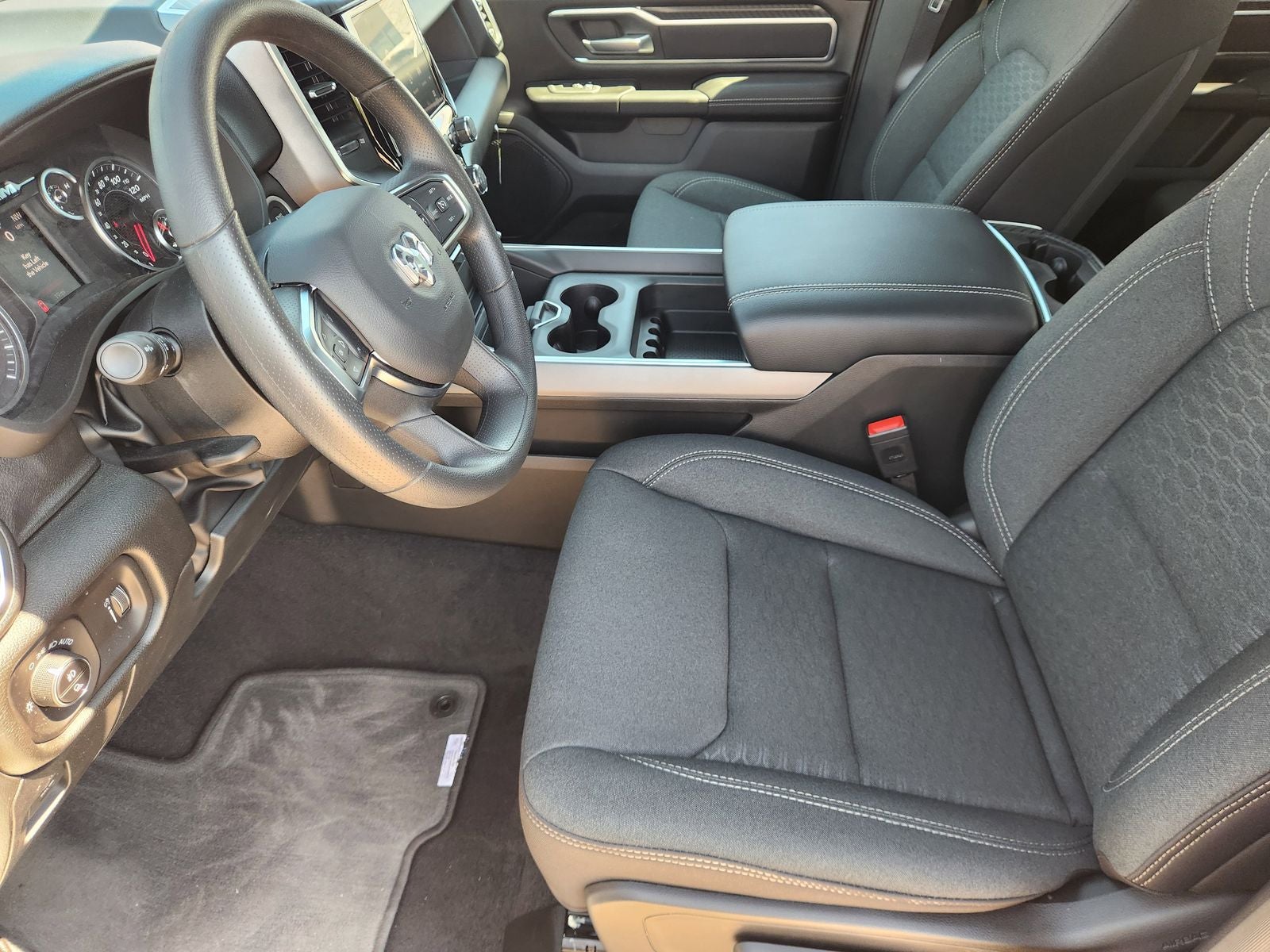 2026 RAM Ram 1500 RAM 1500 LONE STAR CREW CAB 4X2 5'7' BOX