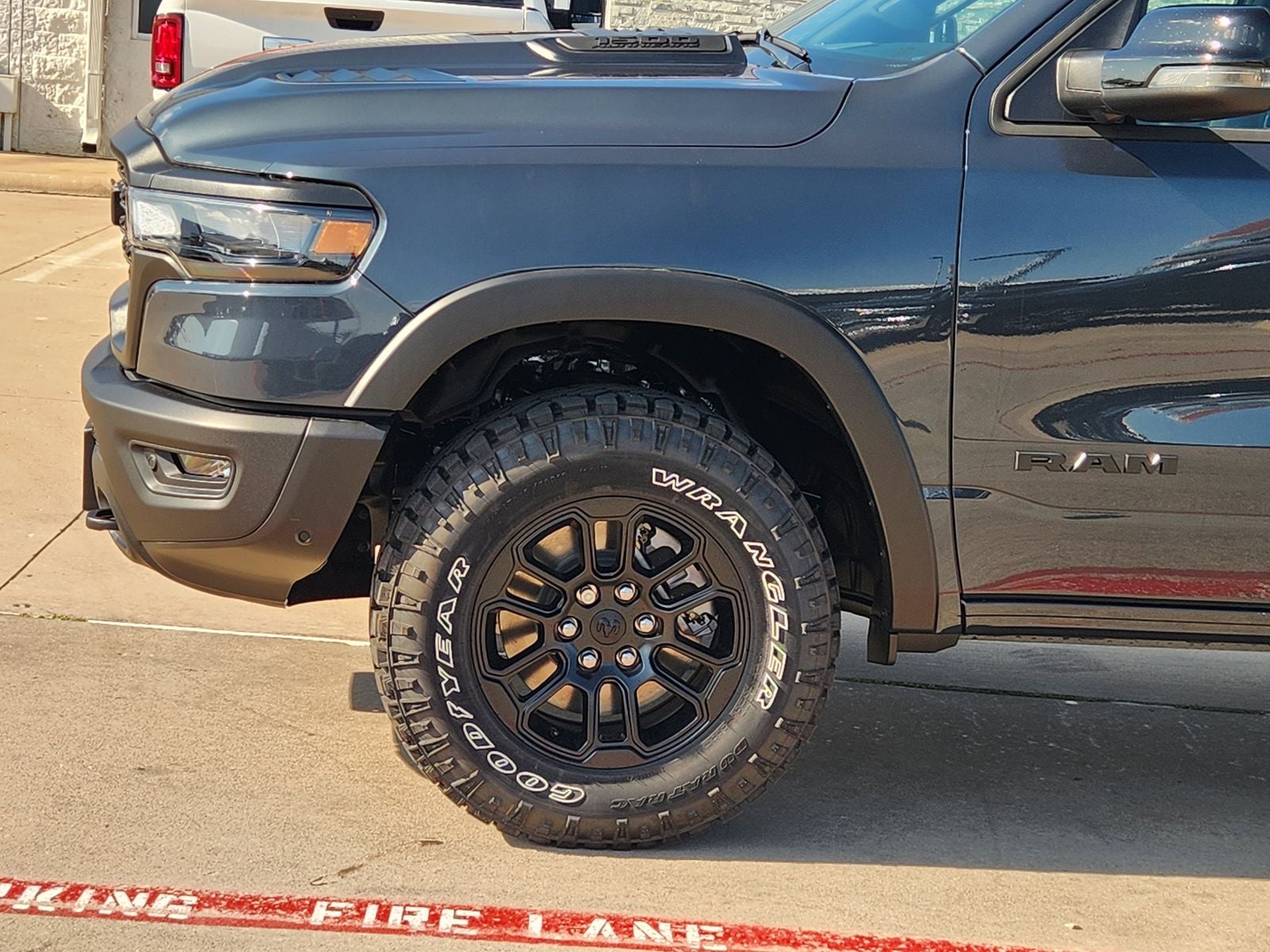 2026 RAM Ram 1500 RAM 1500 LONE STAR CREW CAB 4X2 5'7' BOX