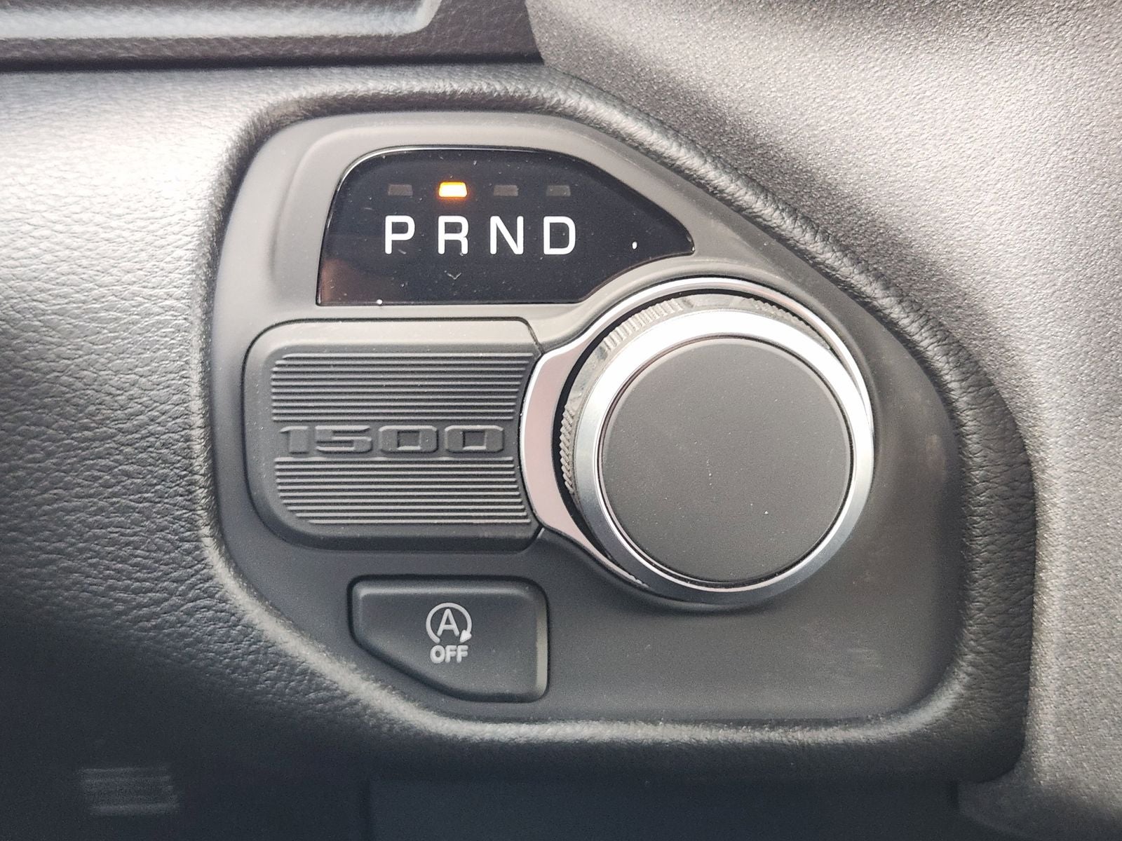 2026 RAM Ram 1500 RAM 1500 TRADESMAN CREW CAB 4X2 5'7' BOX