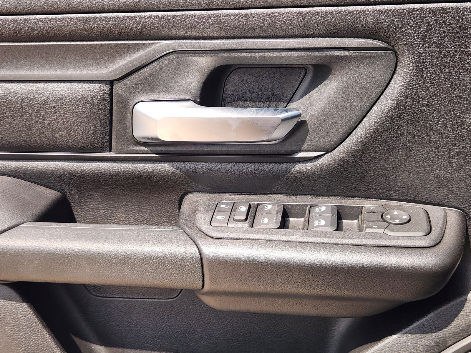 2026 RAM Ram 1500 RAM 1500 TRADESMAN CREW CAB 4X2 5'7' BOX