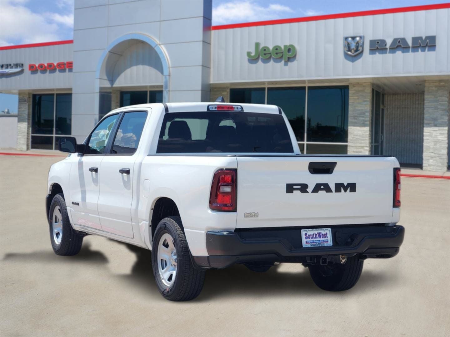 2026 RAM Ram 1500 RAM 1500 TRADESMAN CREW CAB 4X2 5'7' BOX