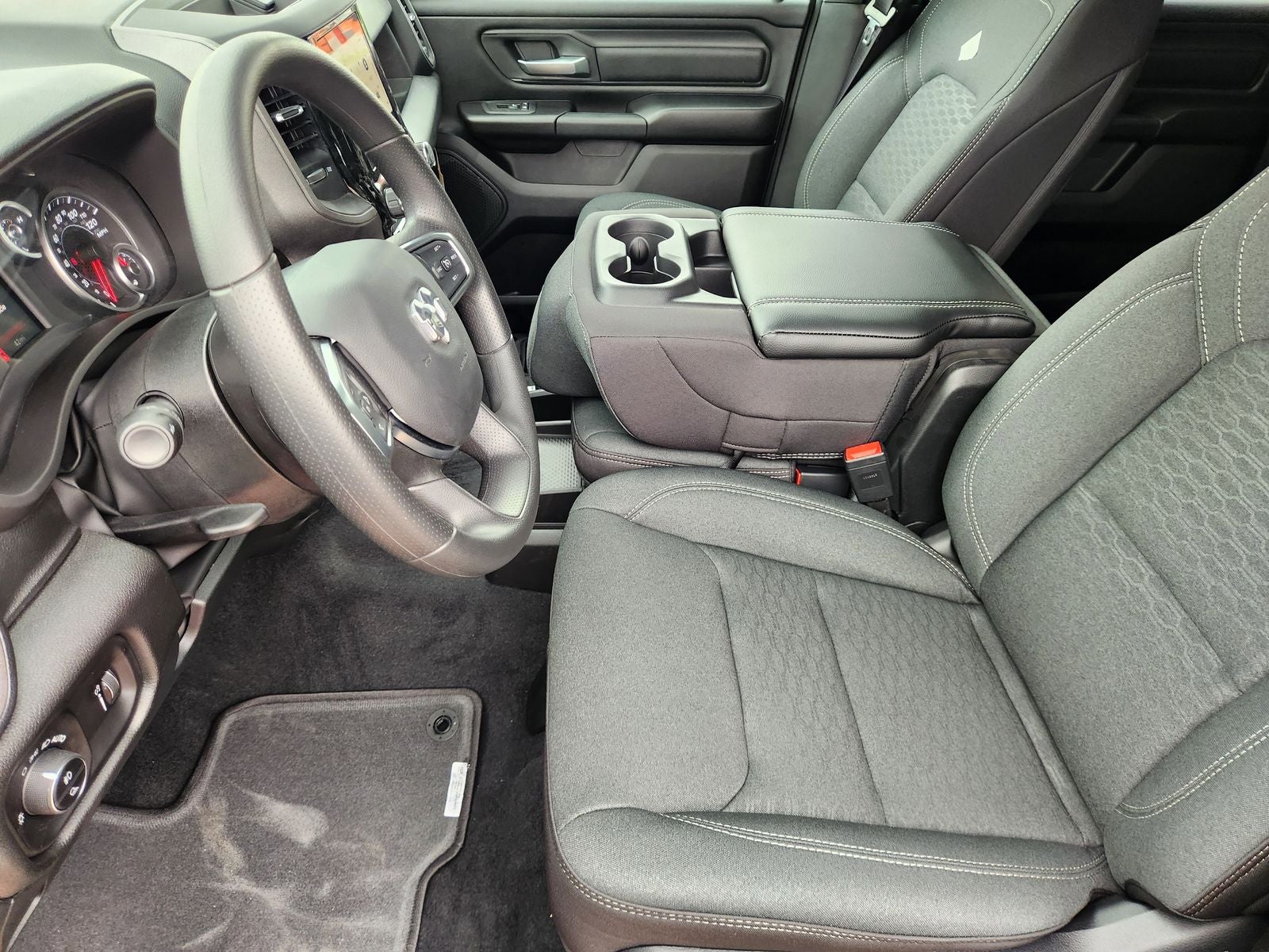 2026 RAM Ram 1500 RAM 1500 EXPRESS CREW CAB 4X2 5'7' BOX