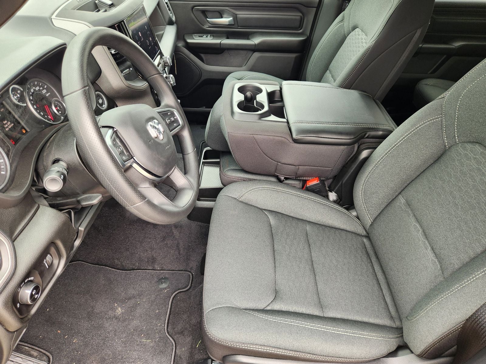 2026 RAM Ram 1500 RAM 1500 EXPRESS CREW CAB 4X2 5'7' BOX