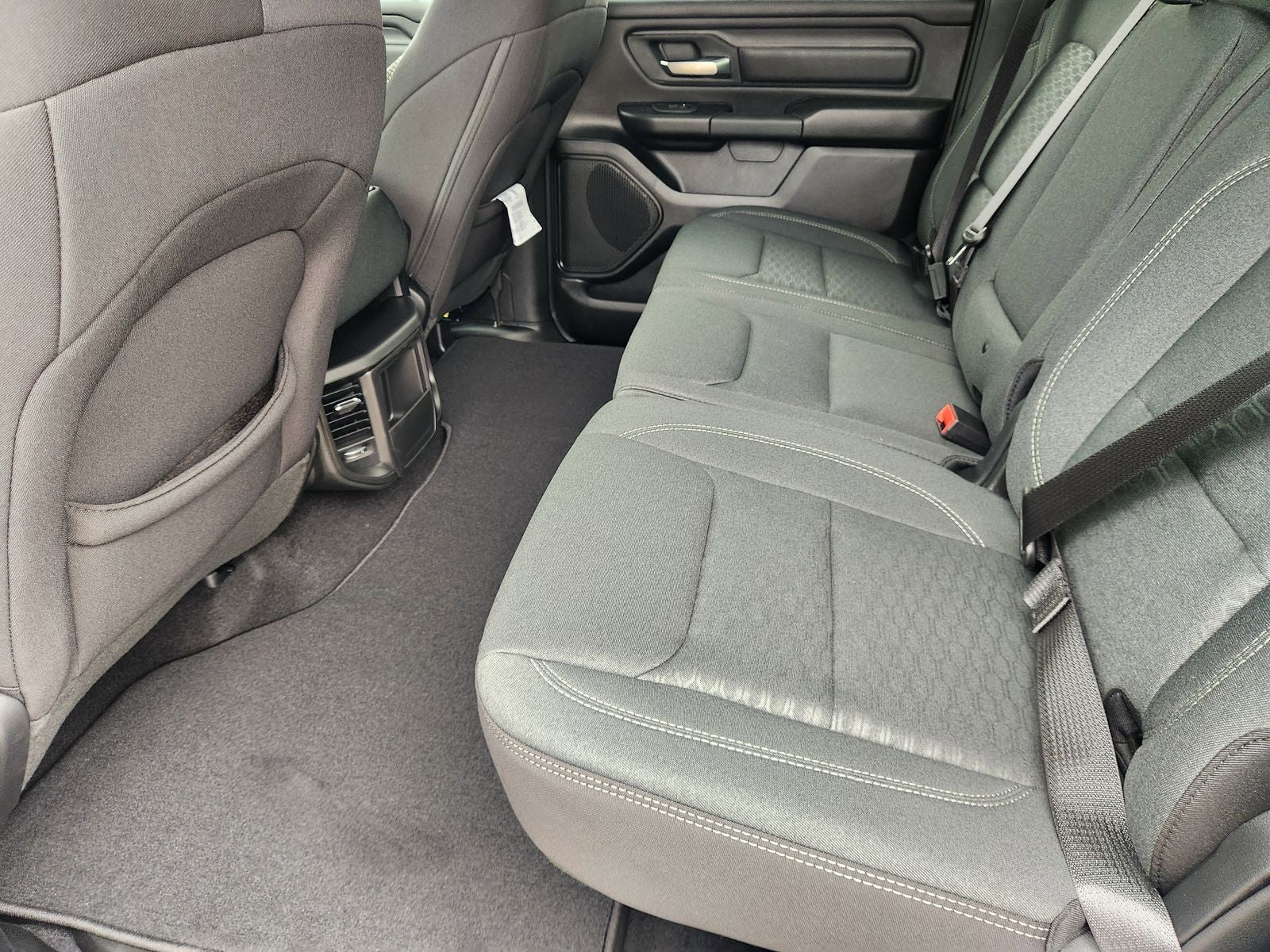 2026 RAM Ram 1500 RAM 1500 EXPRESS CREW CAB 4X2 5'7' BOX