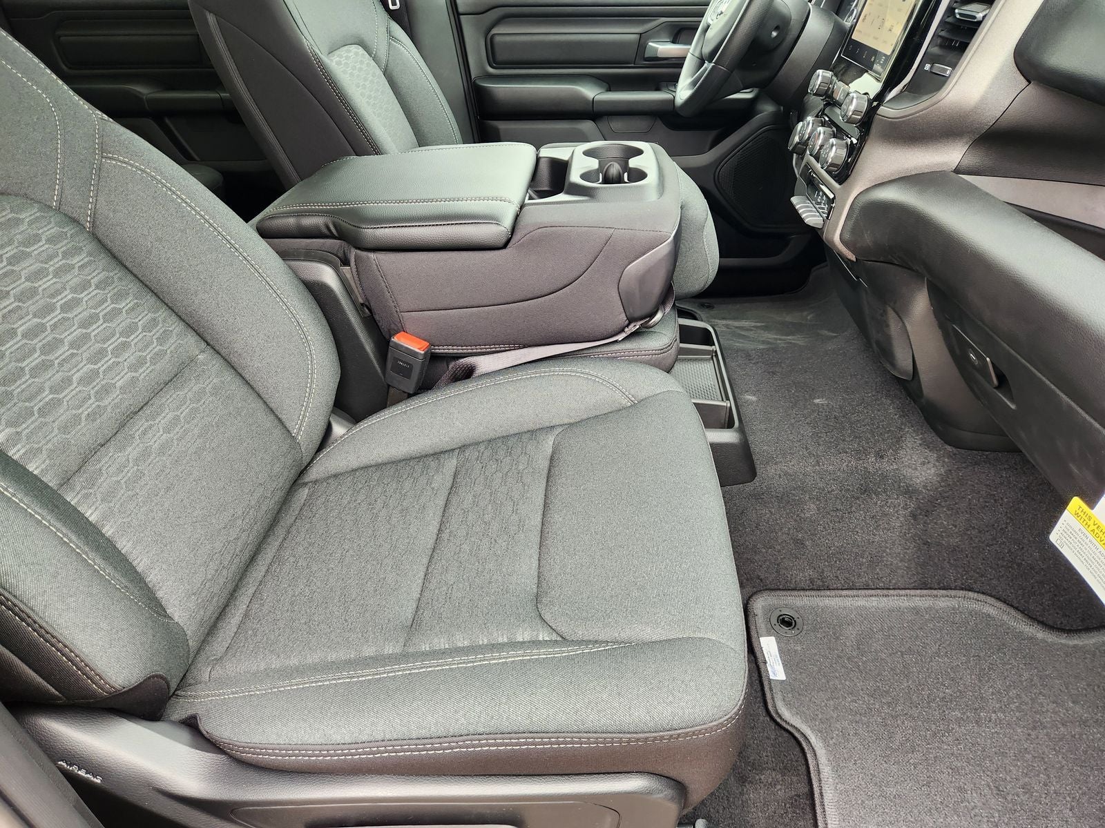 2026 RAM Ram 1500 RAM 1500 EXPRESS CREW CAB 4X2 5'7' BOX