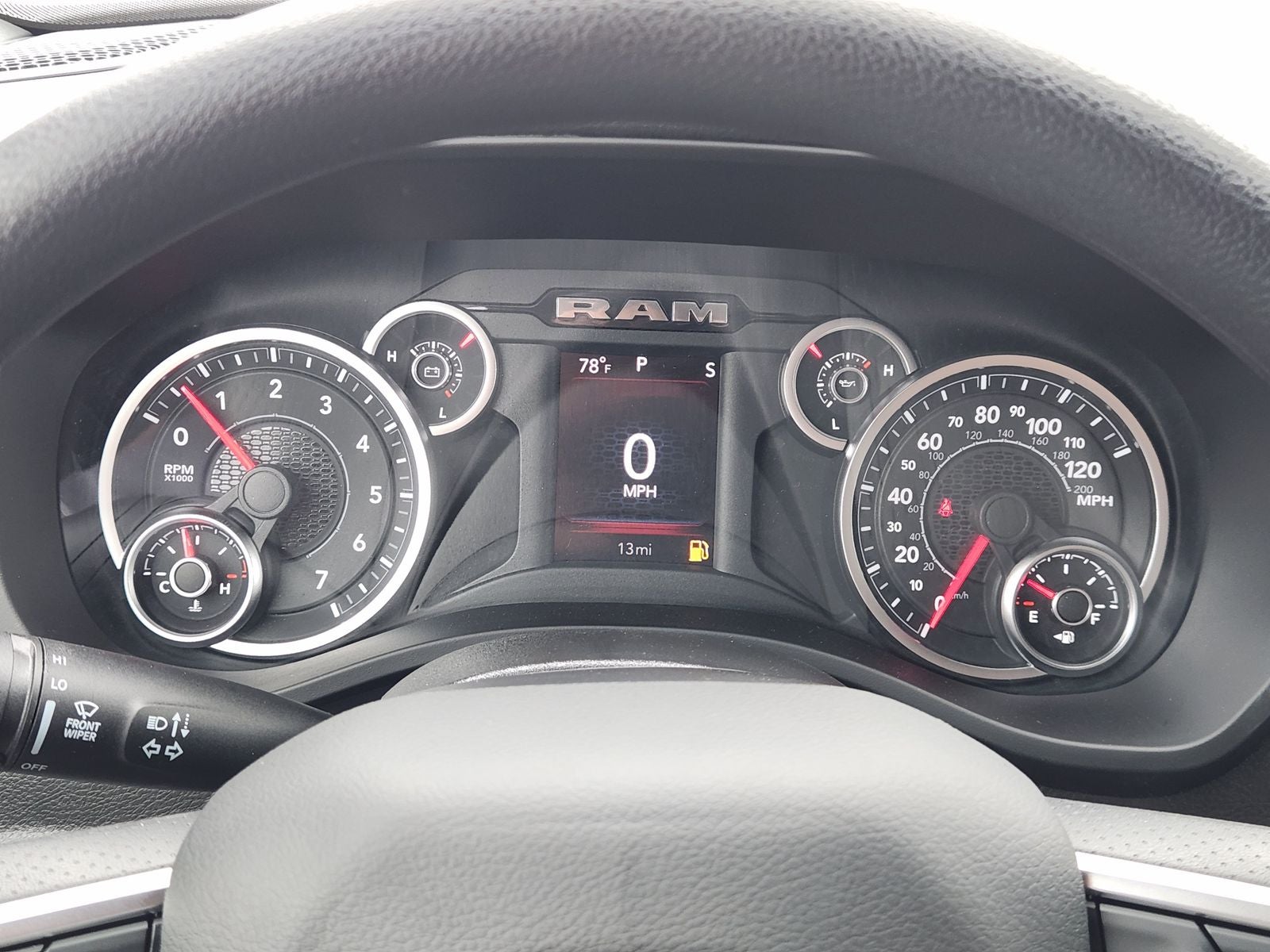 2026 RAM Ram 1500 RAM 1500 EXPRESS CREW CAB 4X2 5'7' BOX