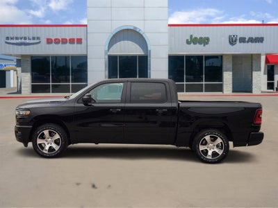 2026 RAM Ram 1500 RAM 1500 EXPRESS CREW CAB 4X2 5'7' BOX