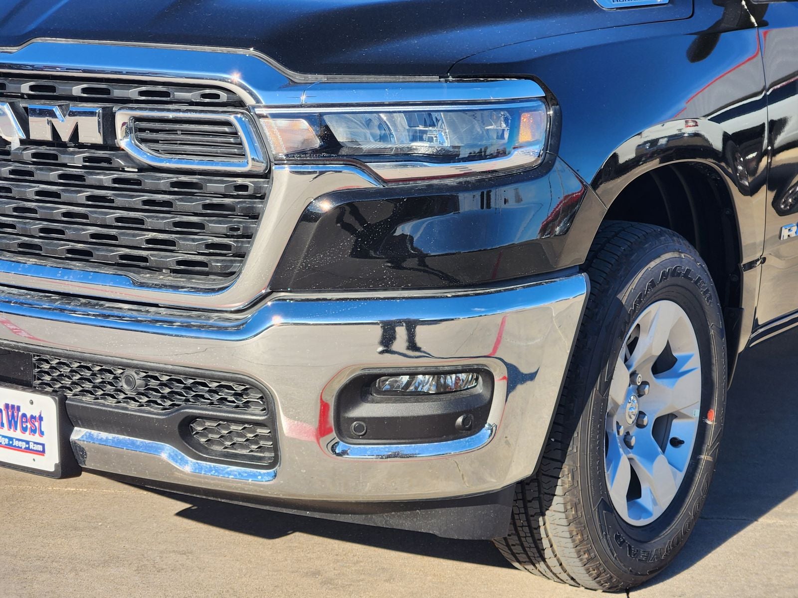 2026 RAM Ram 1500 RAM 1500 LONE STAR CREW CAB 4X4 5'7' BOX