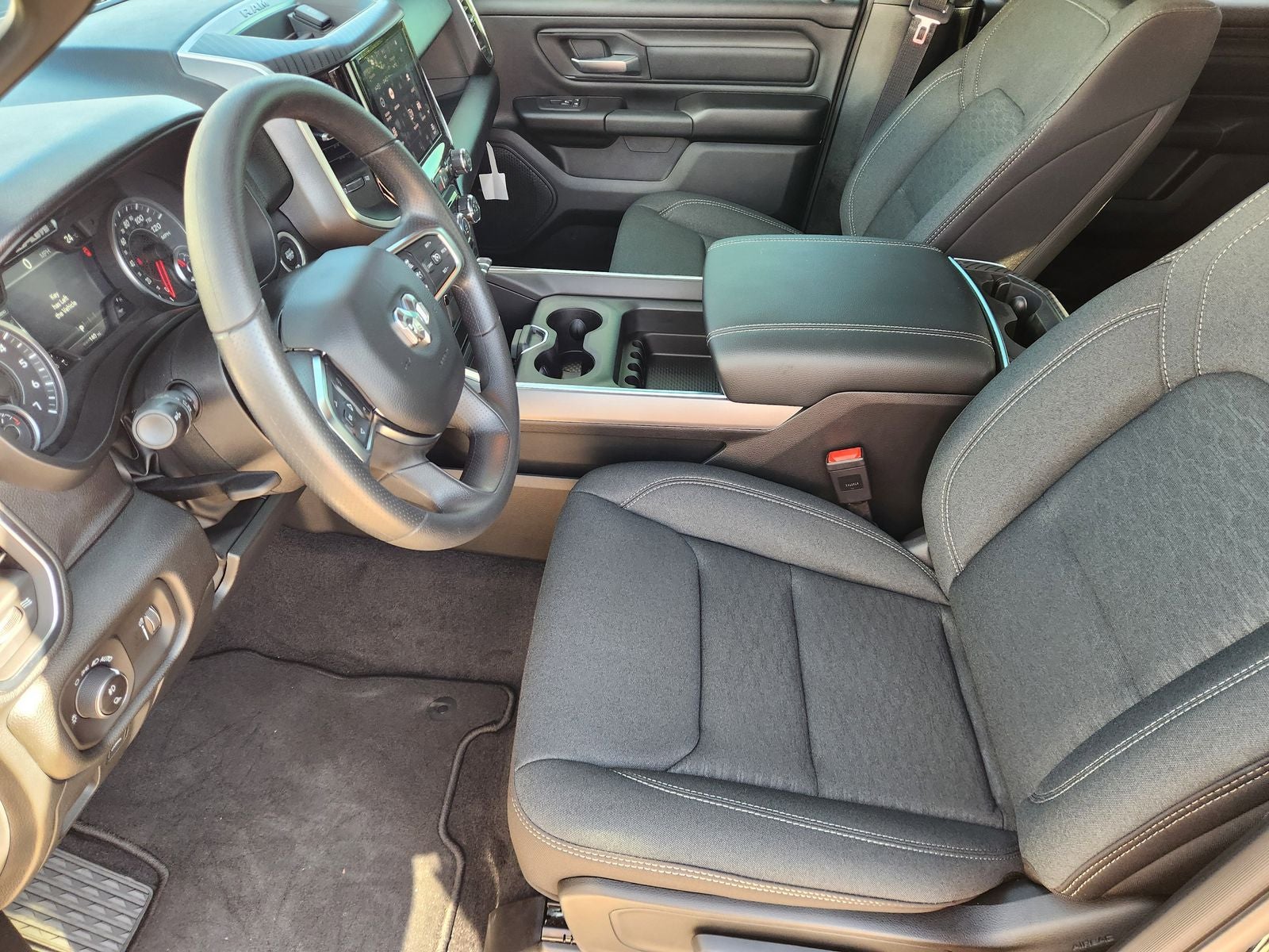 2026 RAM Ram 1500 RAM 1500 EXPRESS CREW CAB 4X4 5'7' BOX