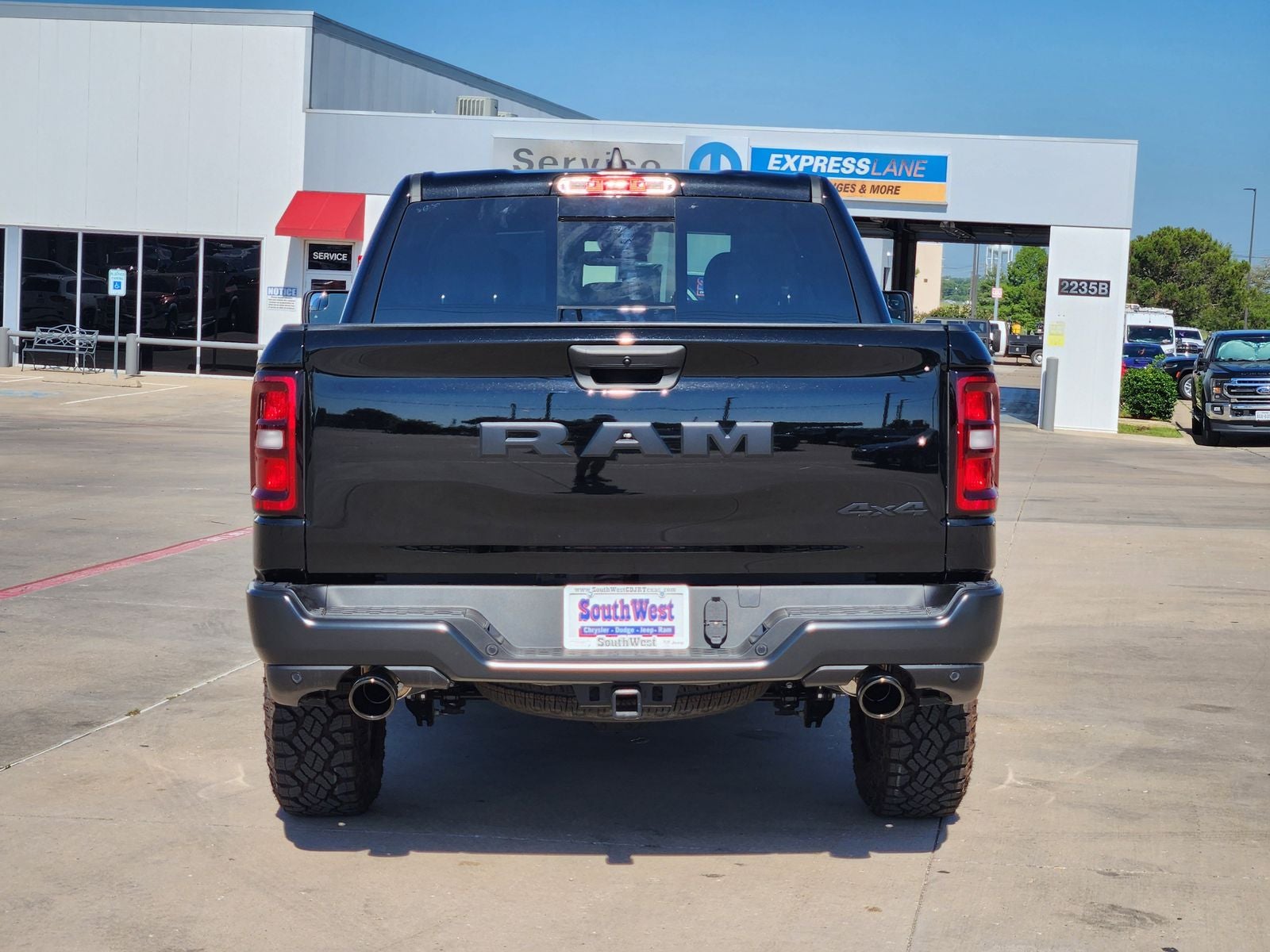 2026 RAM Ram 1500 RAM 1500 WARLOCK CREW CAB 4X4 5'7' BOX