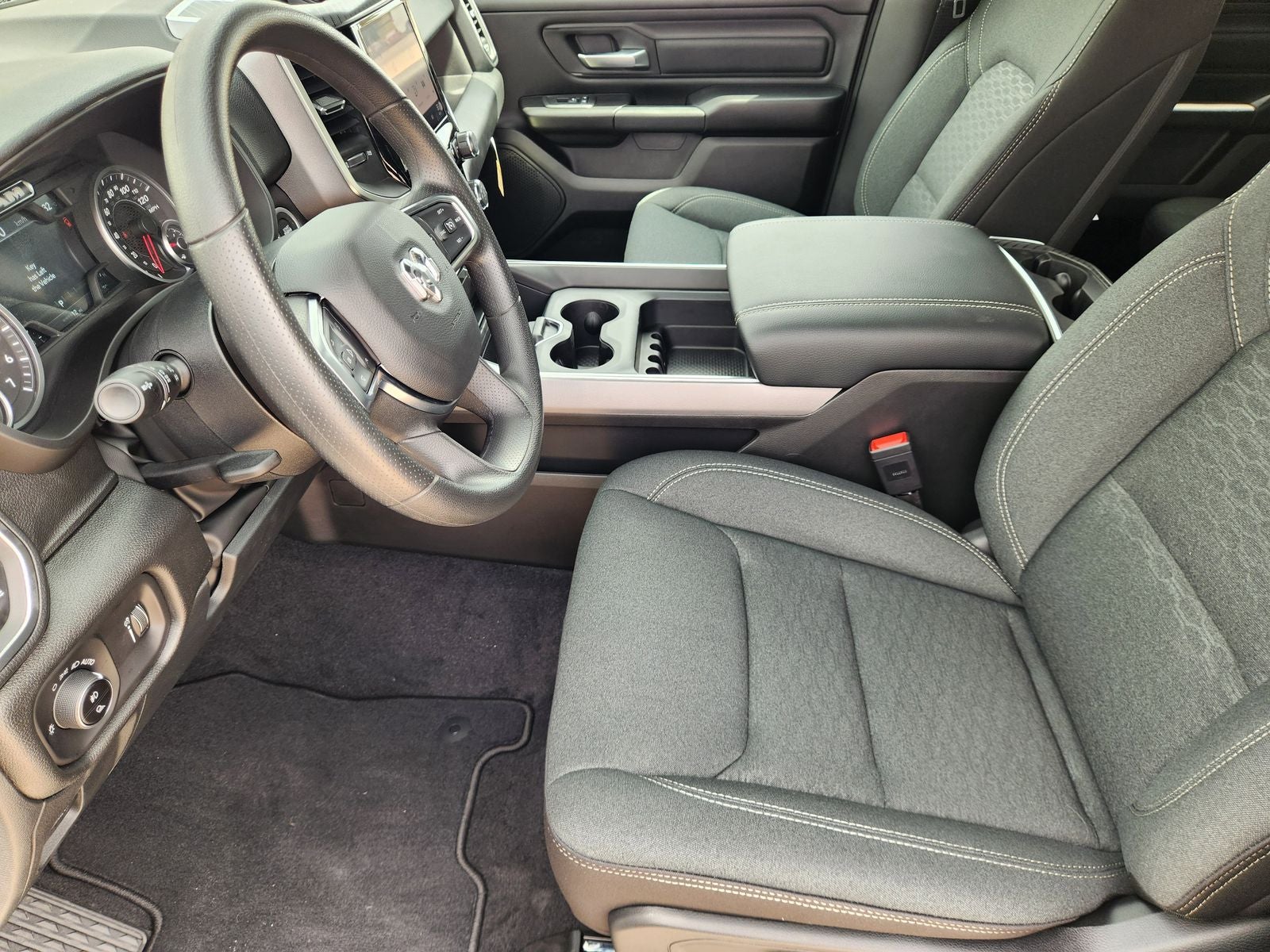 2026 RAM Ram 1500 RAM 1500 EXPRESS CREW CAB 4X4 5'7' BOX