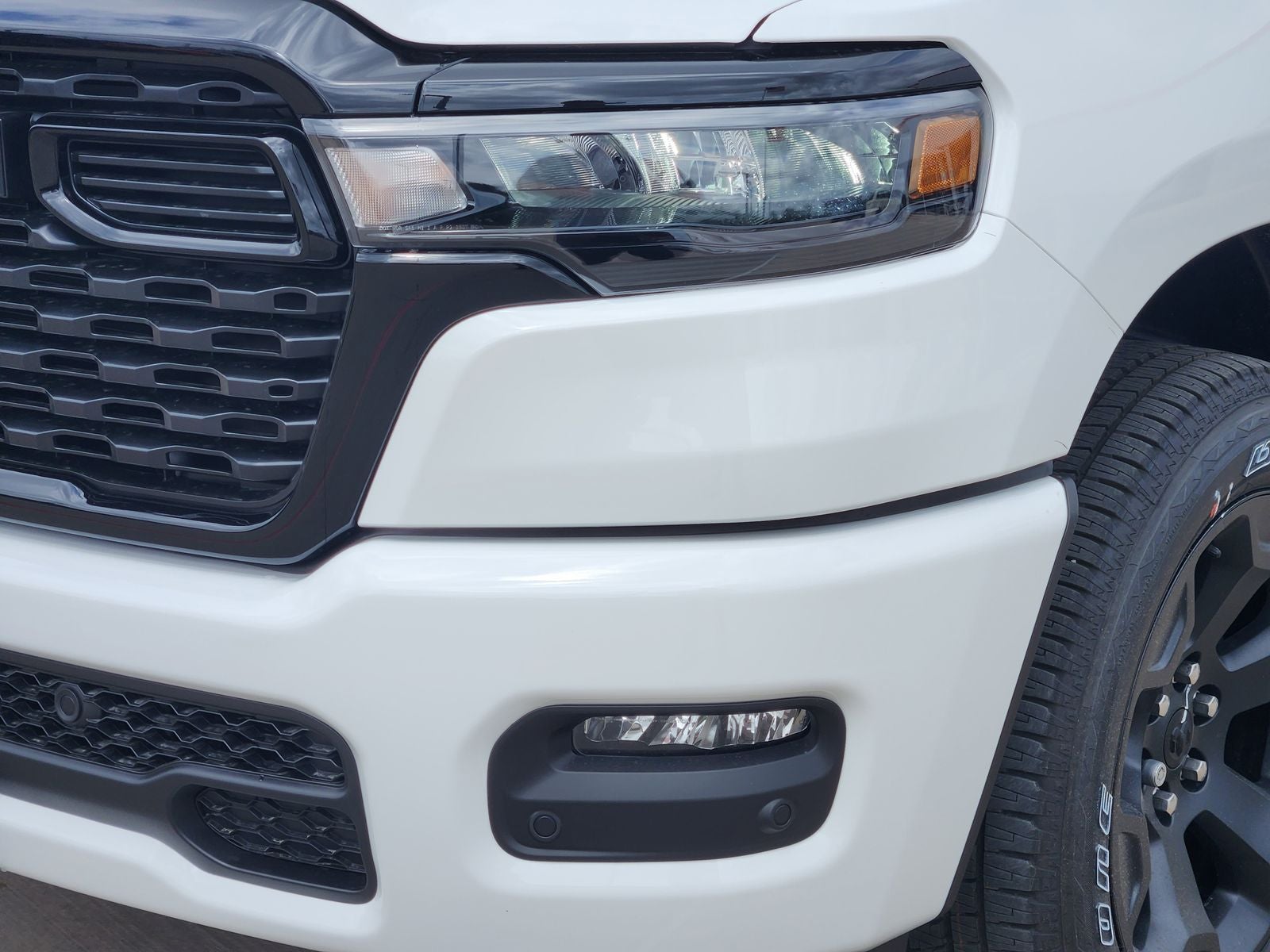 2026 RAM Ram 1500 RAM 1500 EXPRESS CREW CAB 4X4 5'7' BOX