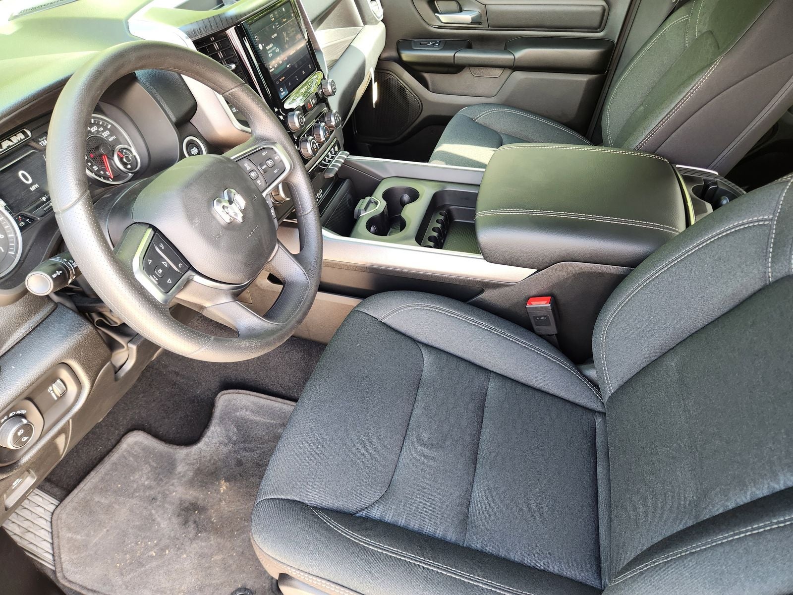 2026 RAM Ram 1500 RAM 1500 EXPRESS CREW CAB 4X4 5'7' BOX