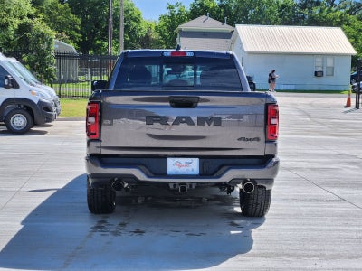 2026 RAM Ram 1500 RAM 1500 EXPRESS CREW CAB 4X4 5'7' BOX