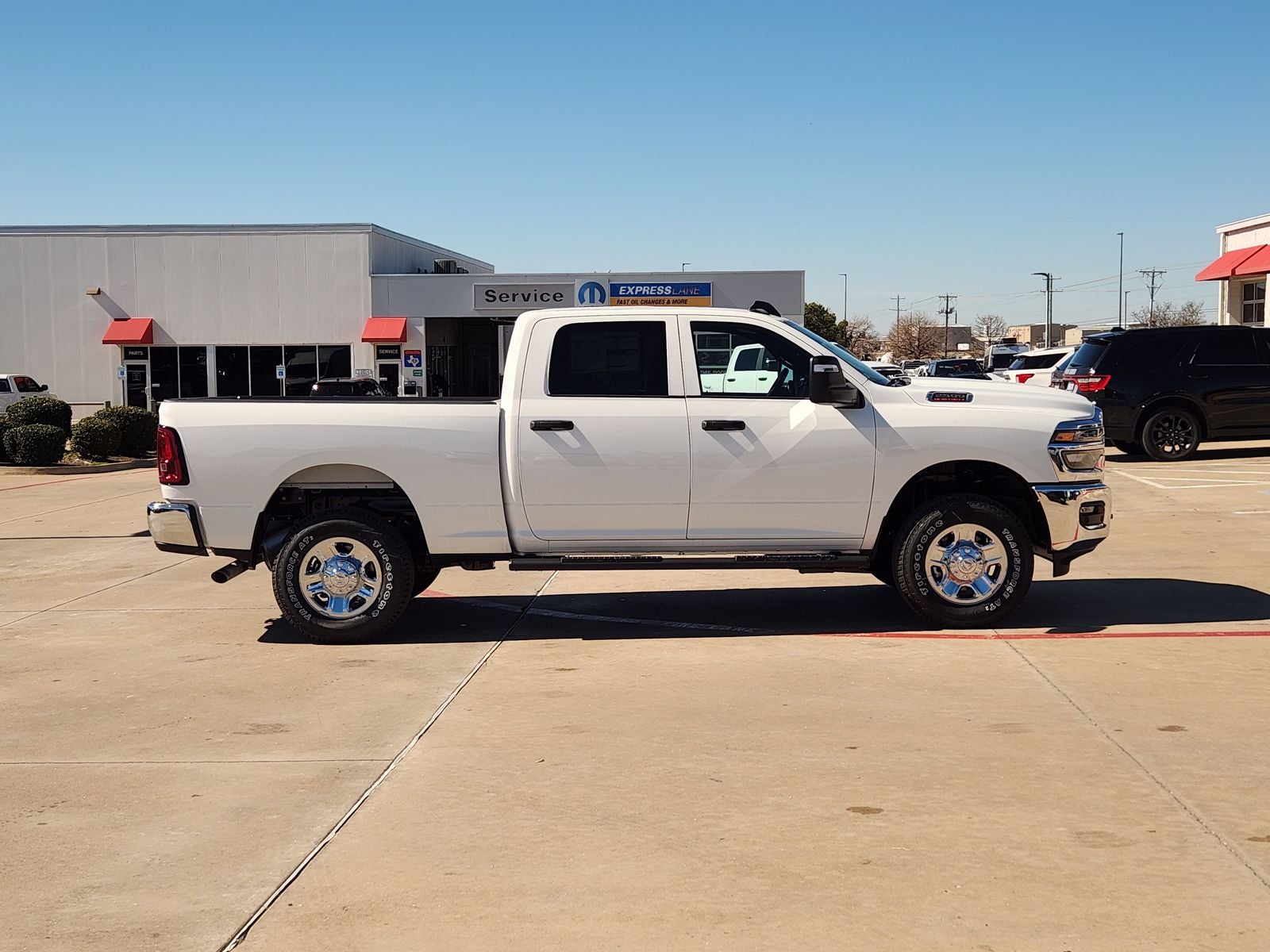 2026 RAM Ram 2500 RAM 2500 TRADESMAN CREW CAB 4X4 6'4' BOX