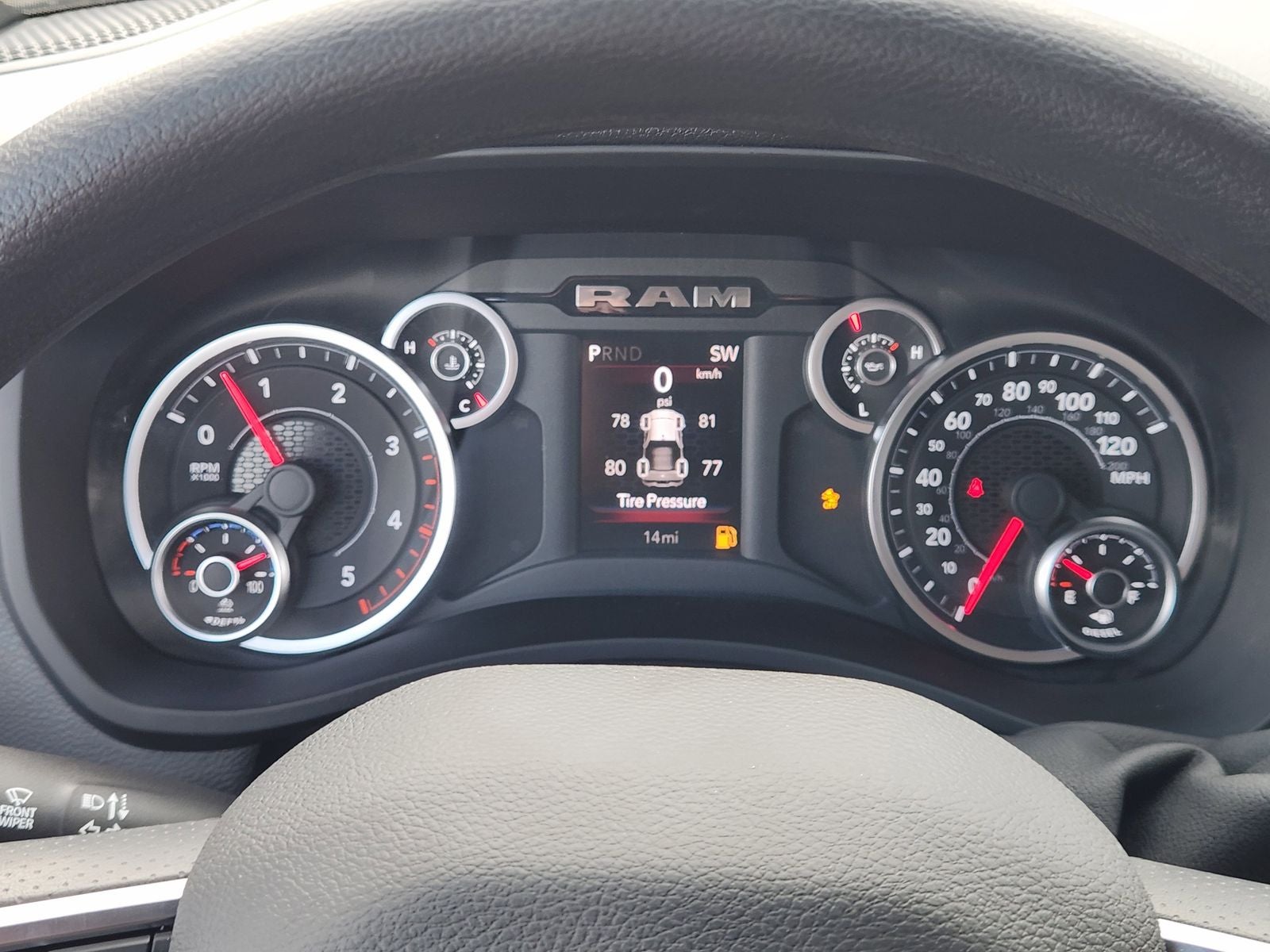 2026 RAM Ram 2500 RAM 2500 TRADESMAN CREW CAB 4X4 6'4' BOX