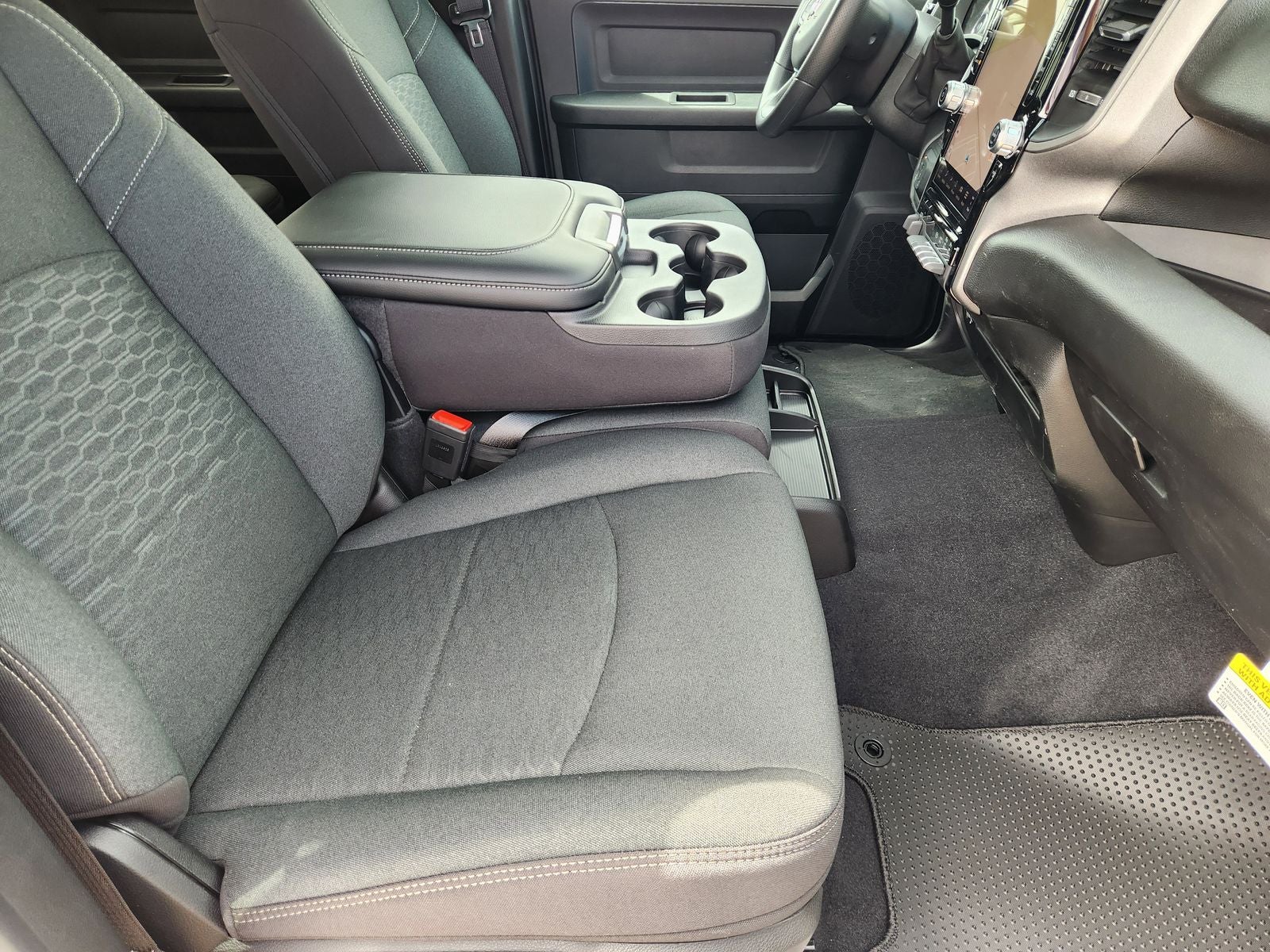 2026 RAM Ram 2500 RAM 2500 BLACK EXPRESS CREW CAB 4X4 6'4' BOX