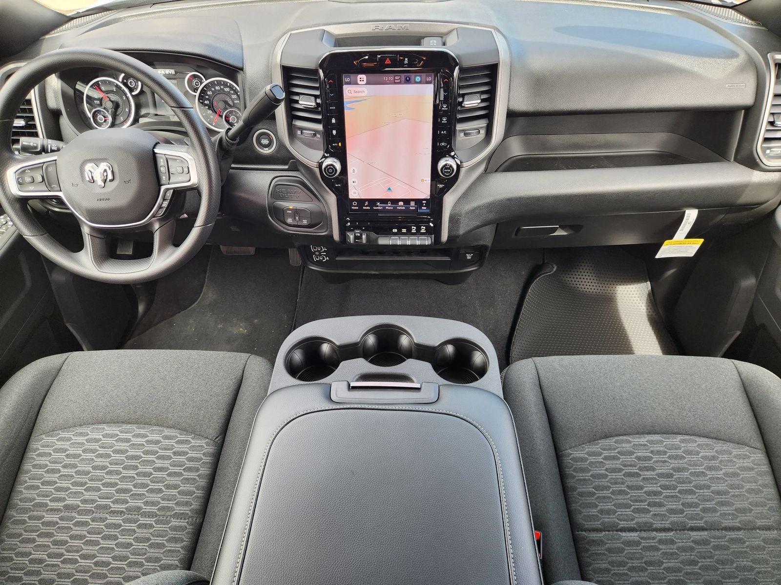 2026 RAM Ram 2500 RAM 2500 BLACK EXPRESS CREW CAB 4X4 6'4' BOX