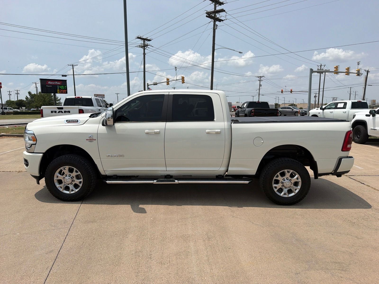 2023 RAM Ram 2500 Laramie Crew Cab 4x4 6'4' Box