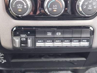 2026 RAM Ram 5500 Chassis Cab RAM 5500 TRADESMAN CHASSIS CREW CAB 4X4 60' CA