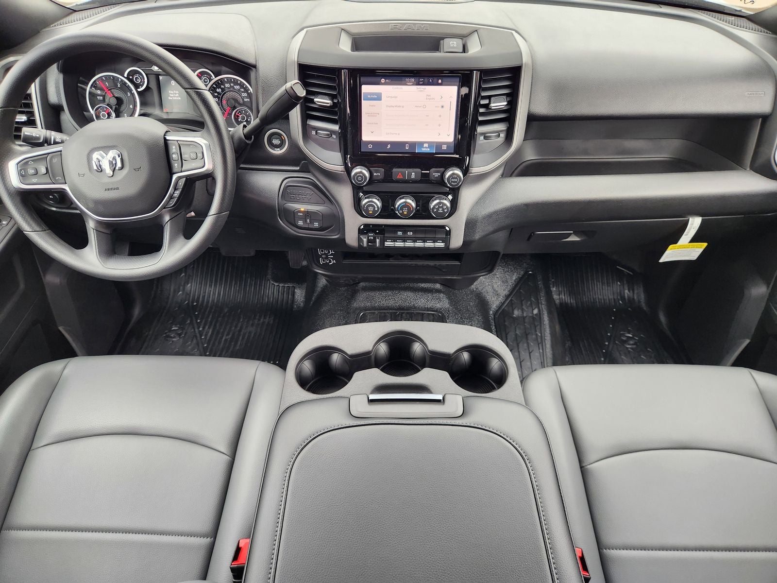 2026 RAM Ram 5500 Chassis Cab RAM 5500 TRADESMAN CHASSIS CREW CAB 4X4 60' CA