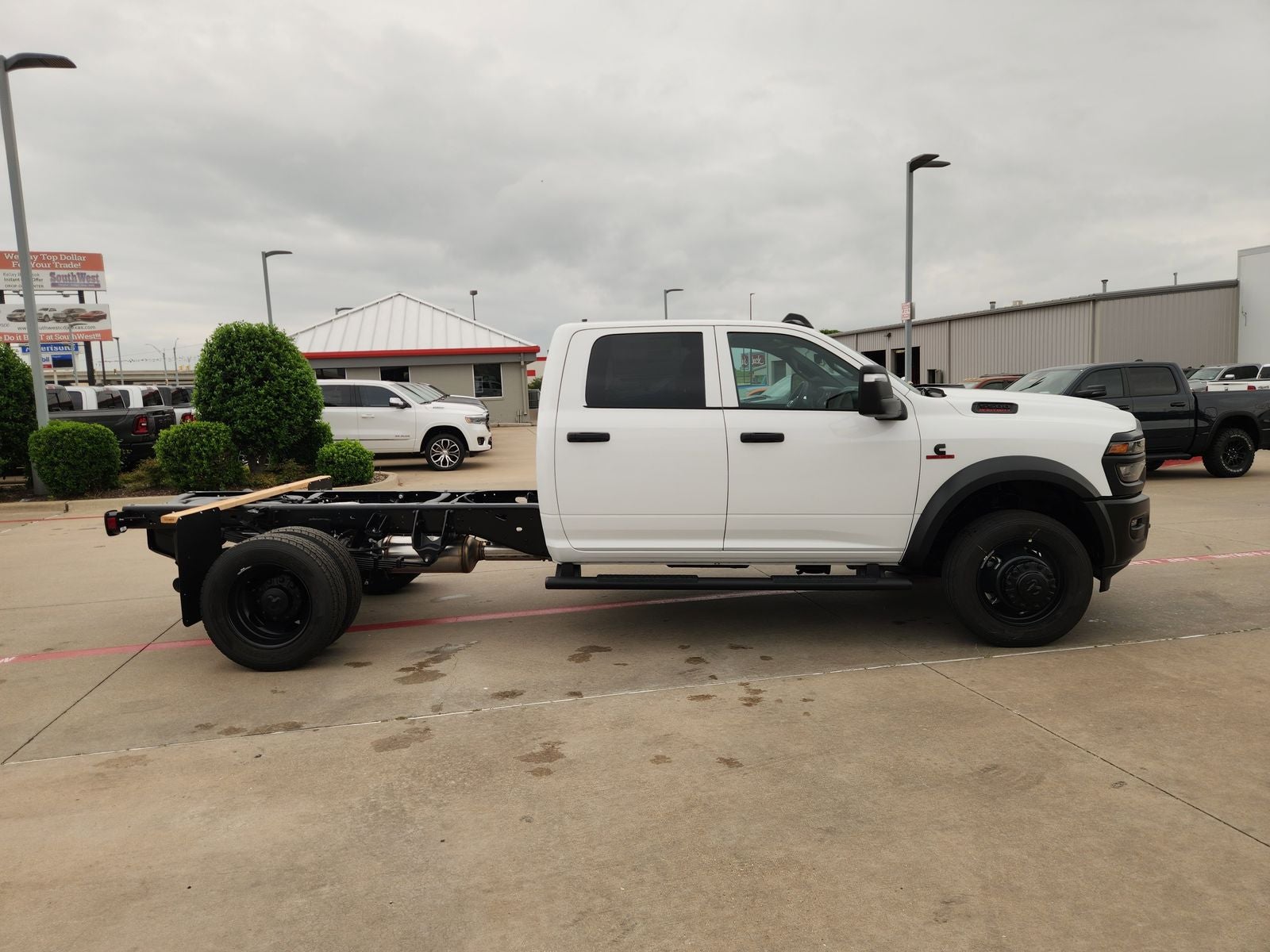 2026 RAM Ram 5500 Chassis Cab RAM 5500 TRADESMAN CHASSIS CREW CAB 4X4 60' CA