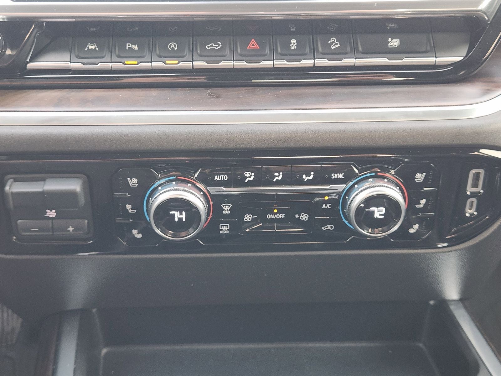 2022 GMC Sierra 1500 4WD Crew Cab Short Box SLT