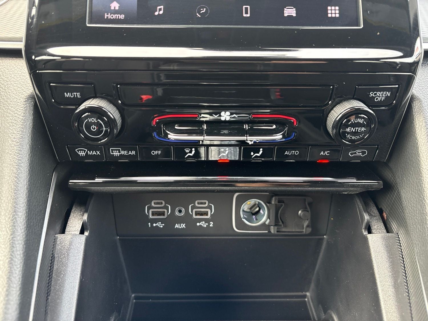 2026 Jeep Grand Cherokee GRAND CHEROKEE LAREDO 4X2