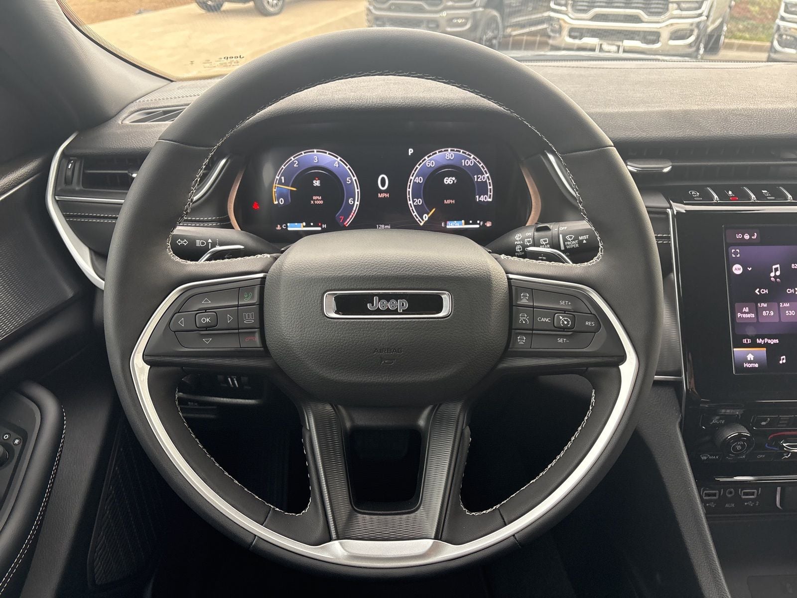 2025 Jeep Grand Cherokee GRAND CHEROKEE ALTITUDE X 4X2