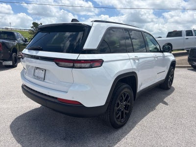 2026 Jeep Grand Cherokee GRAND CHEROKEE LAREDO ALTITUDE 4X2
