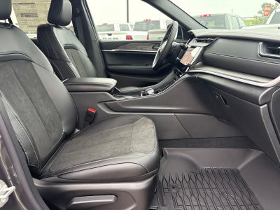 2026 Jeep Grand Cherokee GRAND CHEROKEE LAREDO ALTITUDE 4X2