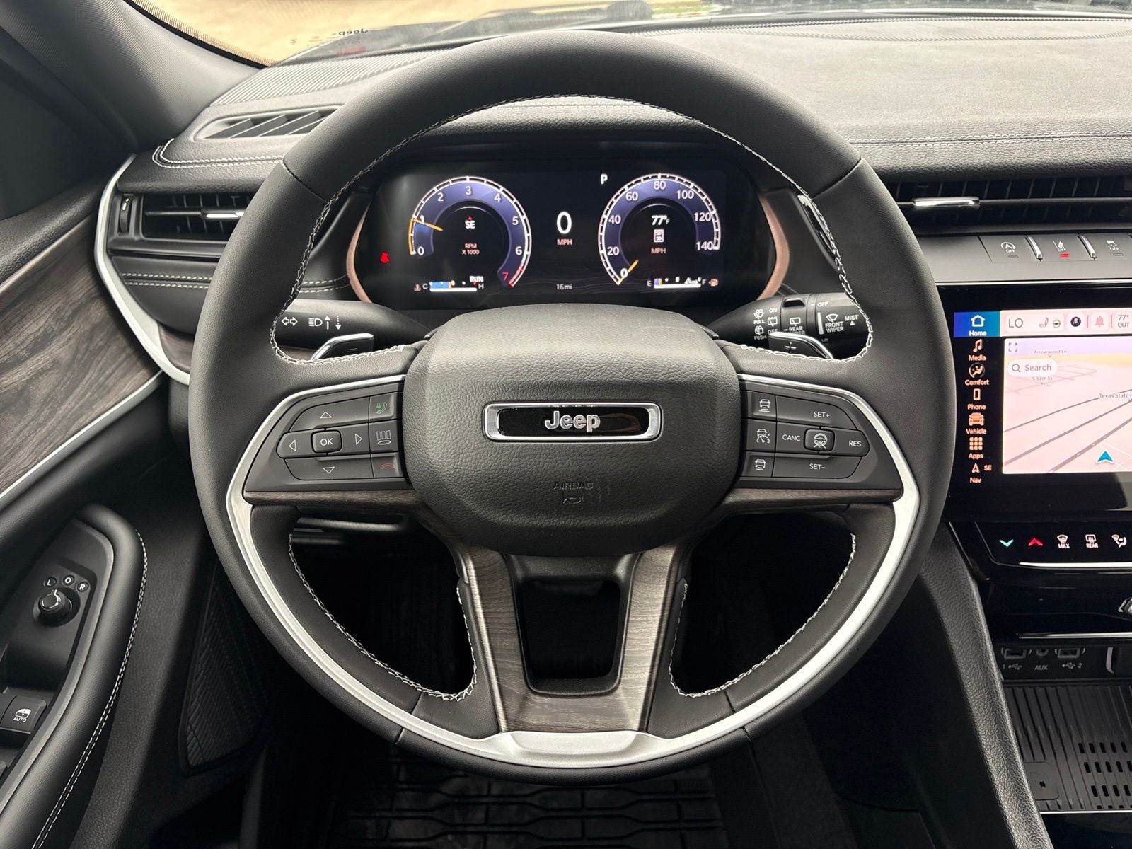 2026 Jeep Grand Cherokee GRAND CHEROKEE LAREDO ALTITUDE 4X2