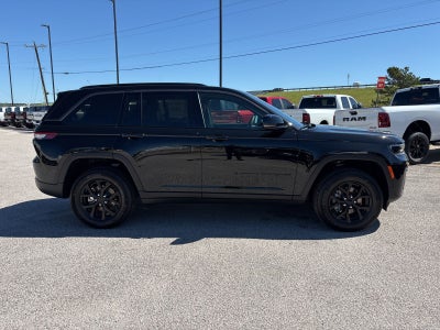 2026 Jeep Grand Cherokee GRAND CHEROKEE LAREDO ALTITUDE 4X2